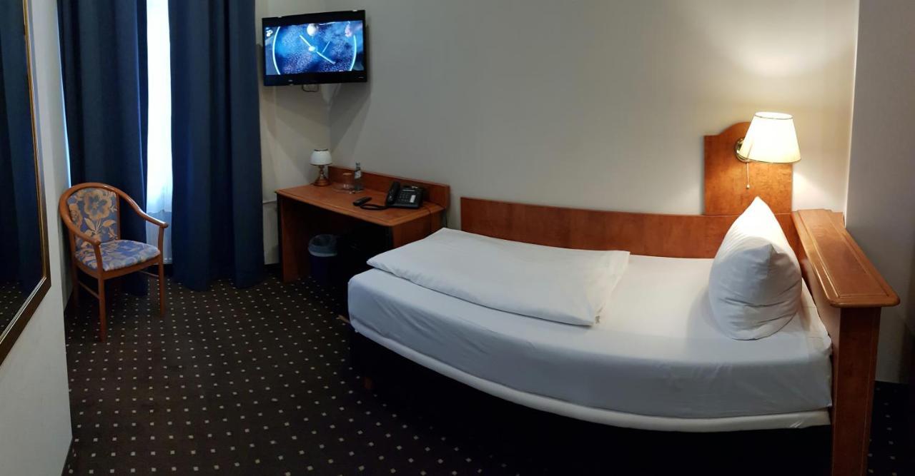 Hotel Zeil Frankfurt am Main Exterior photo