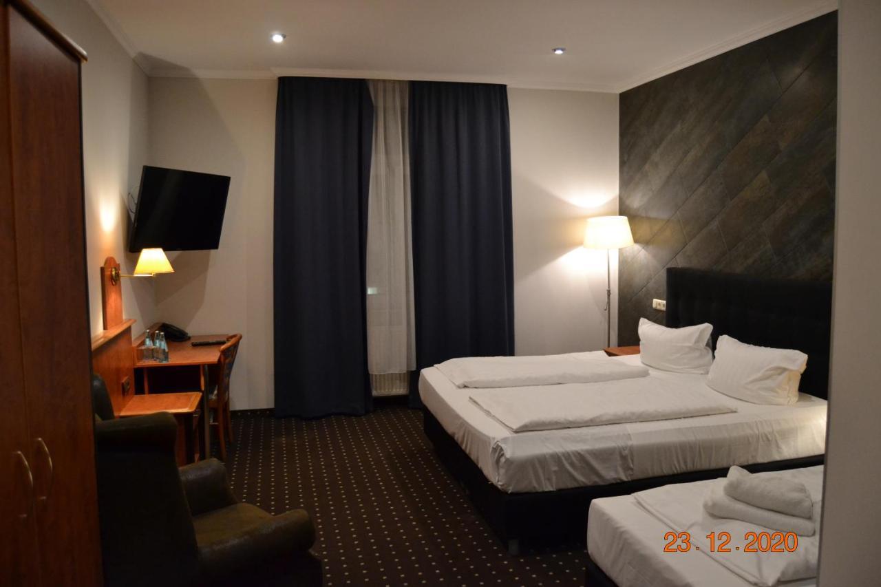 Hotel Zeil Frankfurt am Main Exterior photo