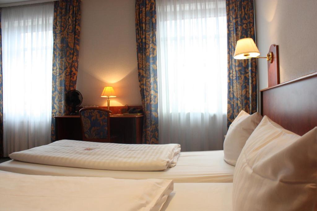Hotel Zeil Frankfurt am Main Room photo